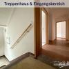 Treppenhaus und Eingangsbereich